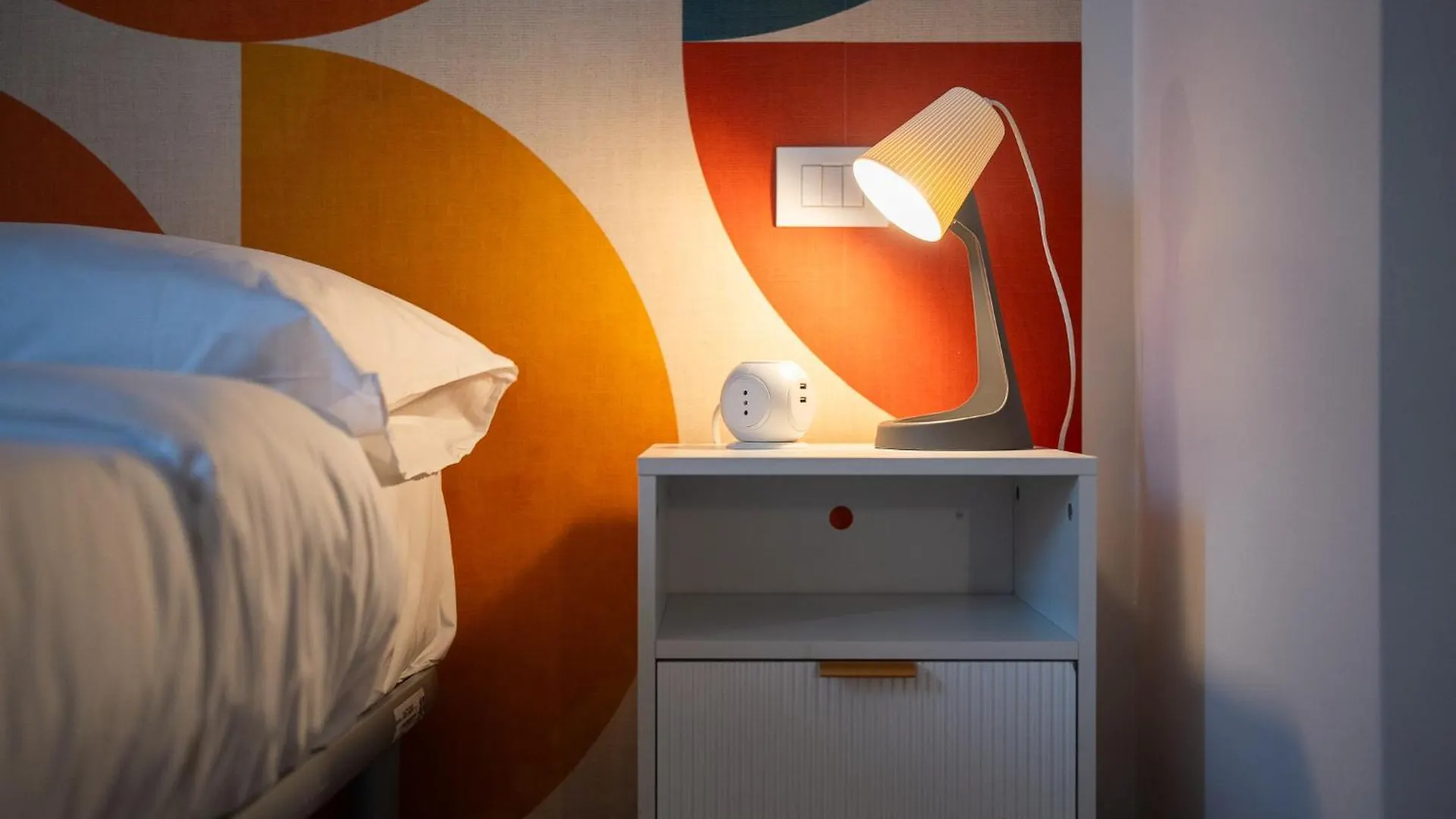 Nuovi Bilocali Central Station - 2 Apt Con Parcheggio In Box E 1 Apt Con Balcone -No Box- N&S Town Homes Milan Apartment