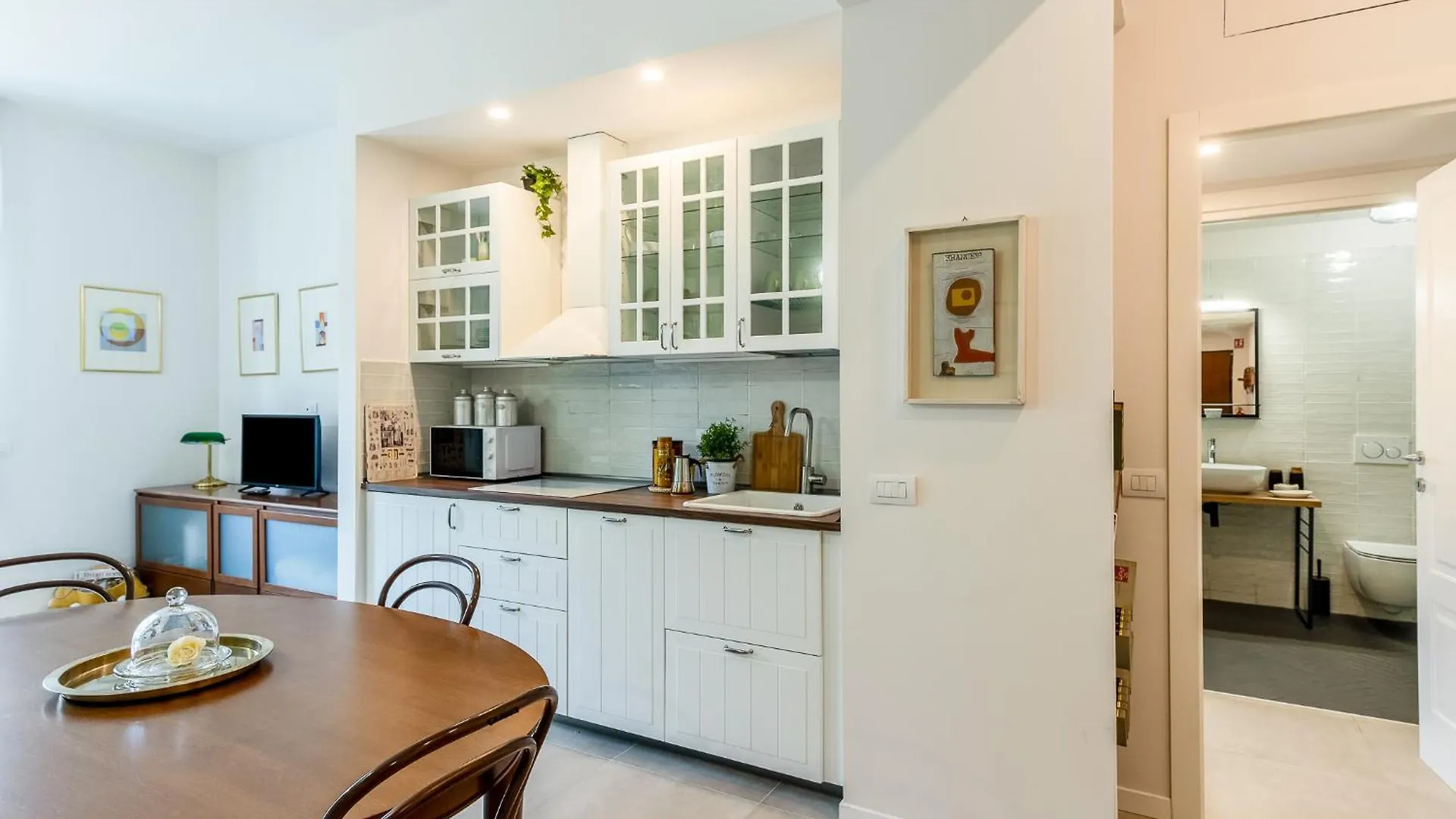 Nuovi Bilocali Central Station - 2 Apt Con Parcheggio In Box E 1 Apt Con Balcone -No Box- N&S Town Homes Milan Italy
